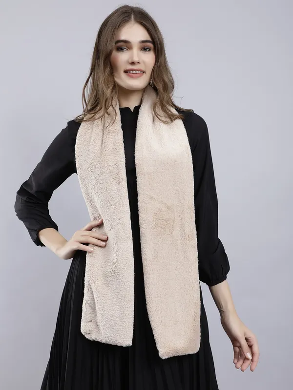 Beige_Faux_Fur_Solid_Muffler_For_Women