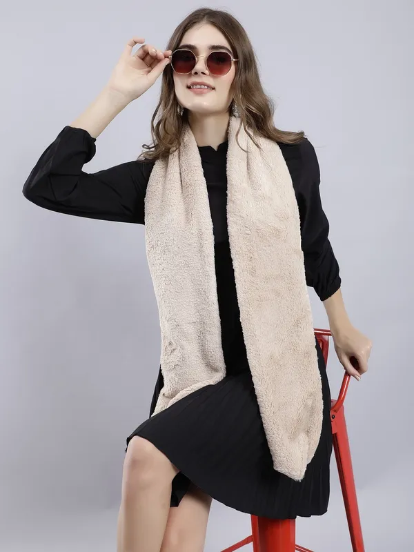 Beige_Faux_Fur_Solid_Muffler_For_Women