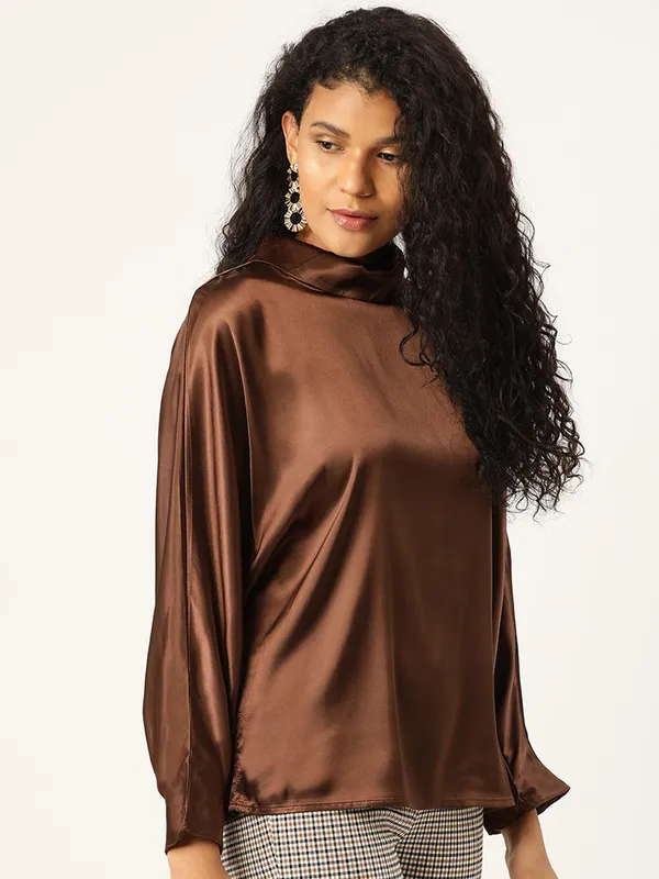Brown_Cotton_Blend_Casual_Solid_High_Neck_Regular_Fit_Top_For_Women
