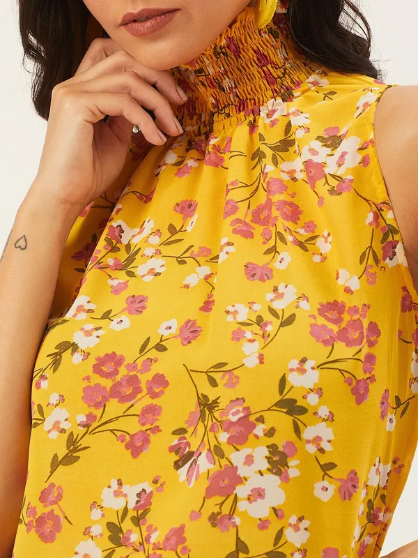 Yellow_Georgette_Casual_Floral_Print_High_Neck_Regular_Fit_Top_For_Women