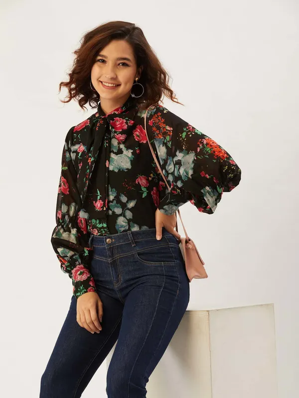 Black_Polyester_Casual_Floral_Print_Tie-Up_Regular_Fit_Top_For_Women