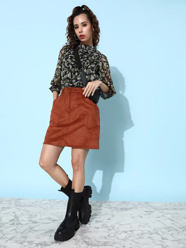 Green_Chiffon_Casual_Self_Design_Mandarin_Collar_Regular_Fit_Top_For_Women