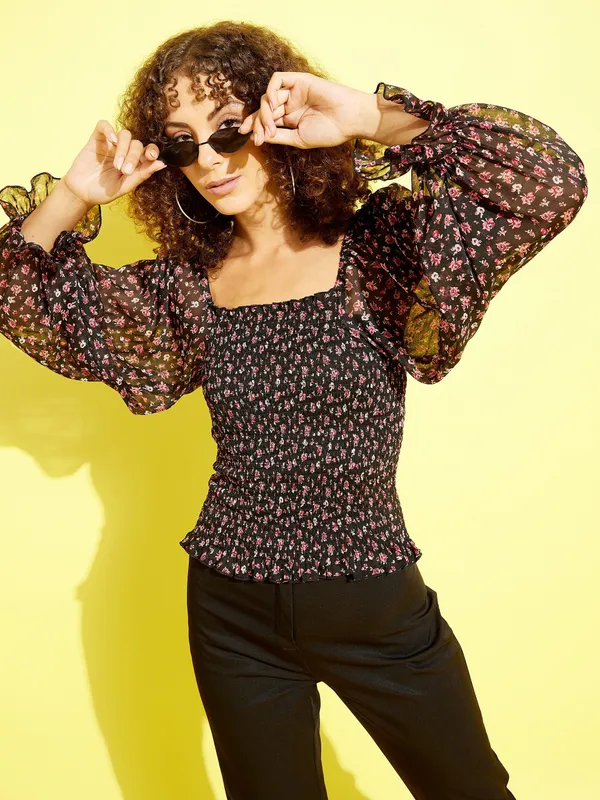 Black_Chiffon_Casual_Printed_Square_Neck_Regular_Fit_Top_For_Women