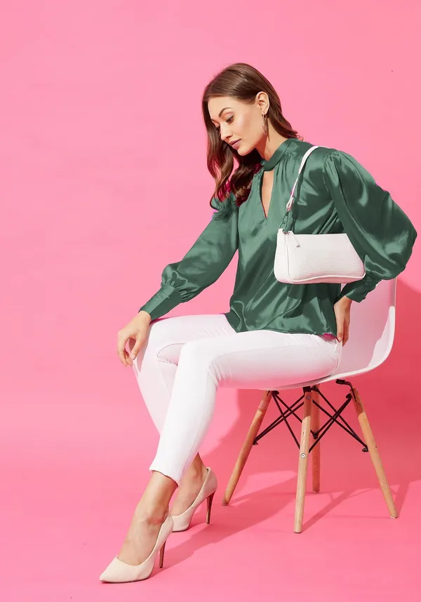 Green_Cotton_Blend_Casual_Solid_Tie-Up_Oversized_Fit_Top_For_Women