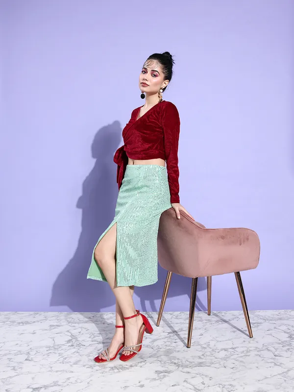 Maroon_Velvet_Casual_Solid_V-Neck_Regular_Fit_Top_For_Women