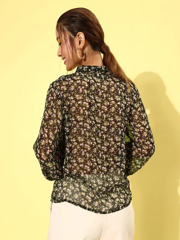 Black_Chiffon_Casual_Printed_Mandarin_Collar_Regular_Fit_Top_For_Women