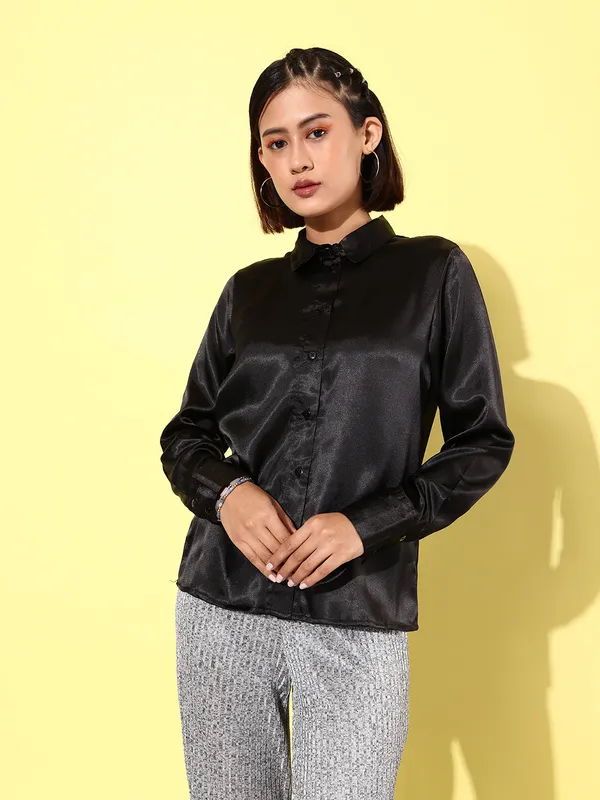 Black_Satin_Full_Sleeve_Solid_Regular_Fit_Long_Shirt_For_Women