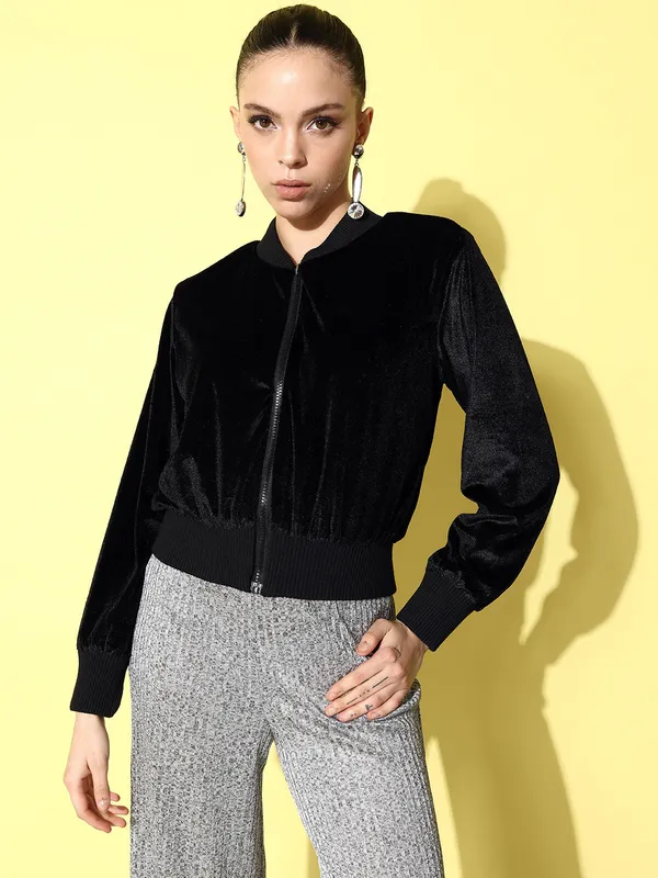 Grey_Velvet_Full_Sleeve_Solid_Casual_Jacket_For_Women