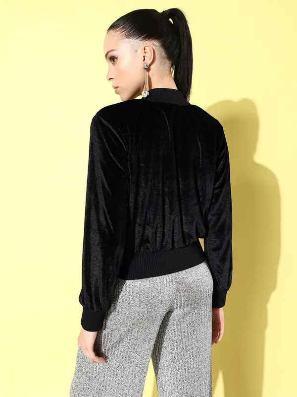 Grey_Velvet_Full_Sleeve_Solid_Casual_Jacket_For_Women