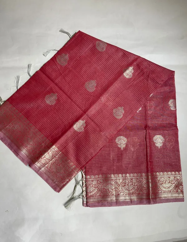Humairah_Presents_Pink_Cotton_Masrise_Floral_Zari_Booti_with_Self_Zari_Border_and_Pink_Blouse_Banarasi_Saree