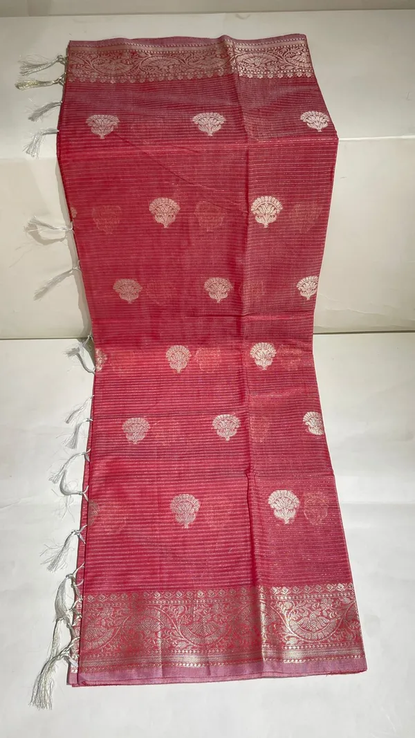 Humairah_Presents_Pink_Cotton_Masrise_Floral_Zari_Booti_with_Self_Zari_Border_and_Pink_Blouse_Banarasi_Saree