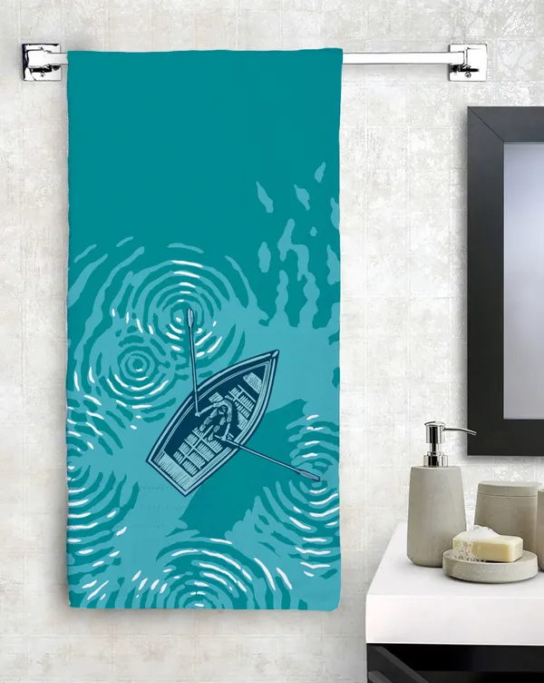 Luxury_Cube_100%_Cotton_Kids_Bath_Towel_with_Gift_Box_in_400_GSM-_70_cm_x_130_cm