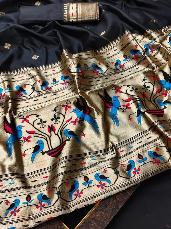 Black_Woven_Kanjivaram_Silk_Saree_with_Saree_Cover