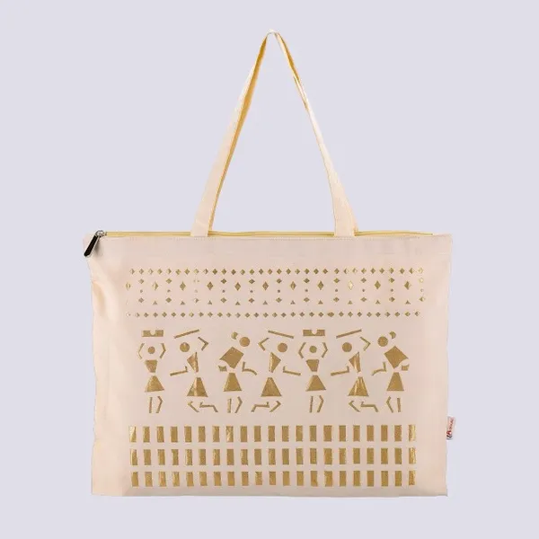 https://d1311wbk6unapo.cloudfront.net/NushopCatalogue/tr:f-webp,w-600,fo-auto/AShm0m1N_WYH3MT1JWR_2024-07-18_1.jpg__AakrutiI Bags