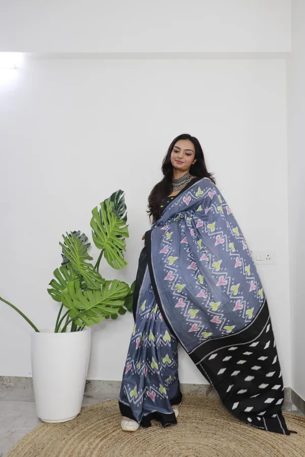 Ikkat_Print_Pure_Soft_Cotton_saree_With_Blouse_Piece