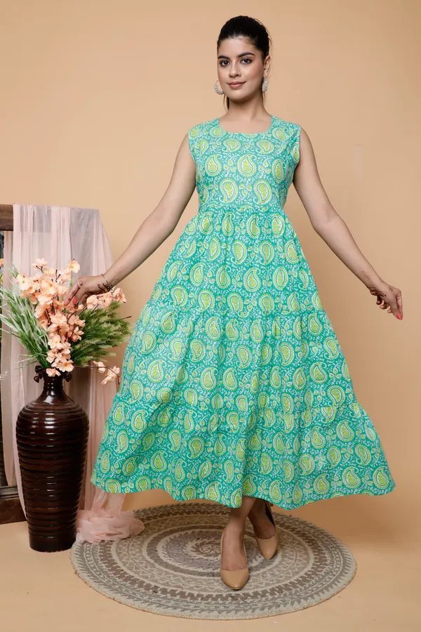 Jaipur_Keri_Print_Sea_Green_Ankle_Length_Cotton_Plus_Size_Kurta/Gown_with_Schiffli_Jacket