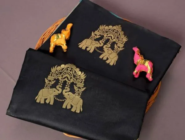 Black_Woven_Kanjivaram_Silk_Saree_with_Saree_Cover