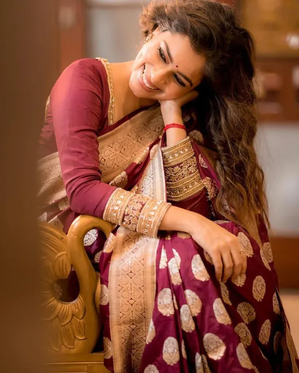 Brown_Woven_Kanjivaram_Silk_Saree_with_Saree_Cover