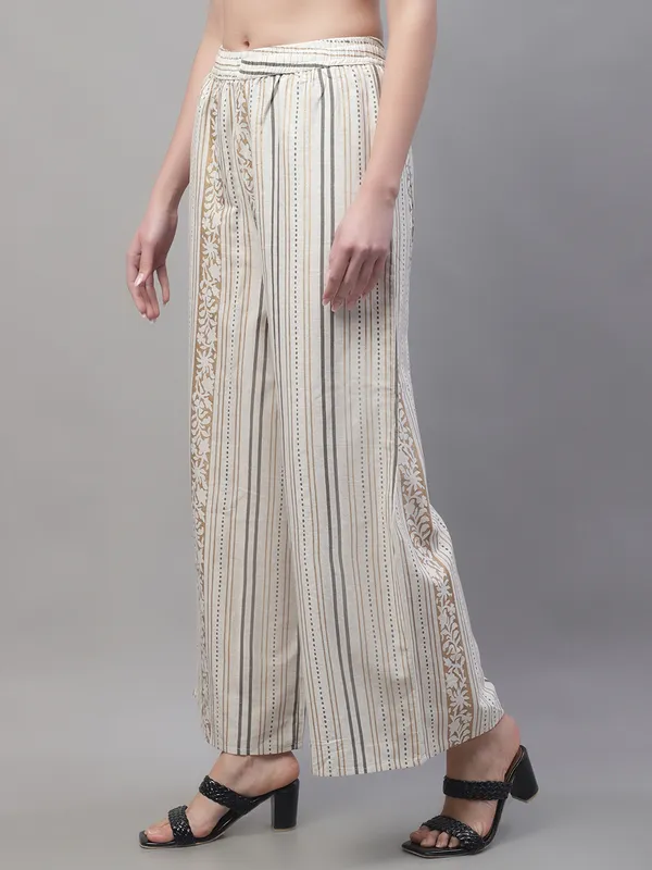 Grey_Cotton_Flair_Printed_Regular_Palazzo