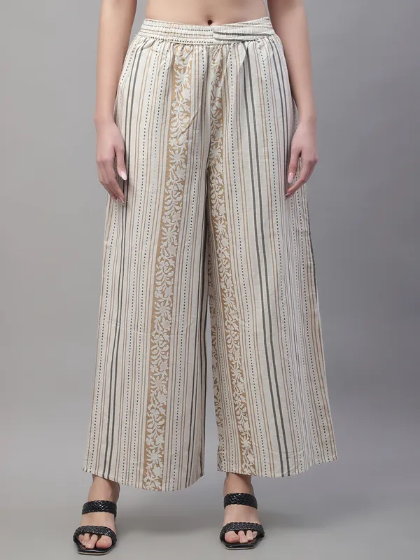 Grey_Cotton_Flair_Printed_Regular_Palazzo