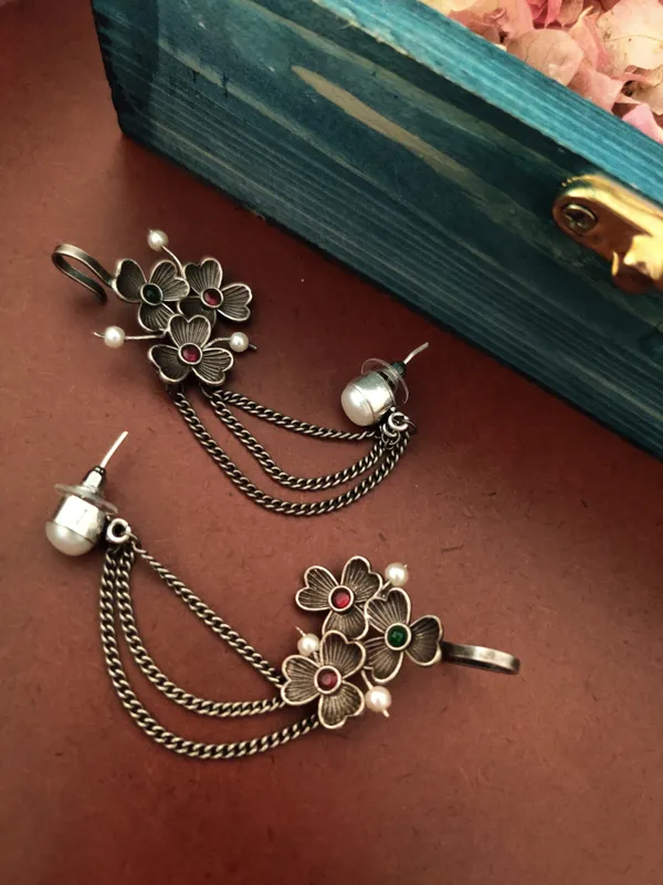 silver_toned_oxidised_layered_ear_cuffs