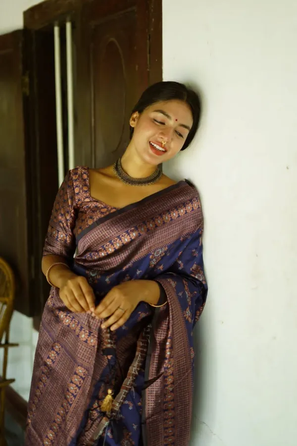Blue_Soft_Silk_Saree_With_Blouse_Piece_For_Women