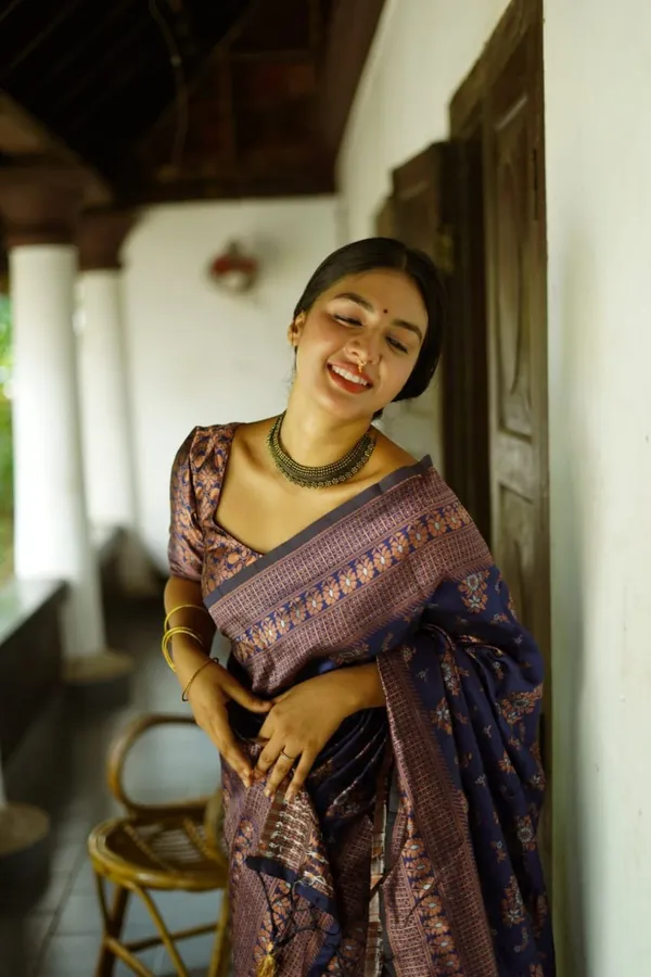 Blue_Soft_Silk_Saree_With_Blouse_Piece_For_Women