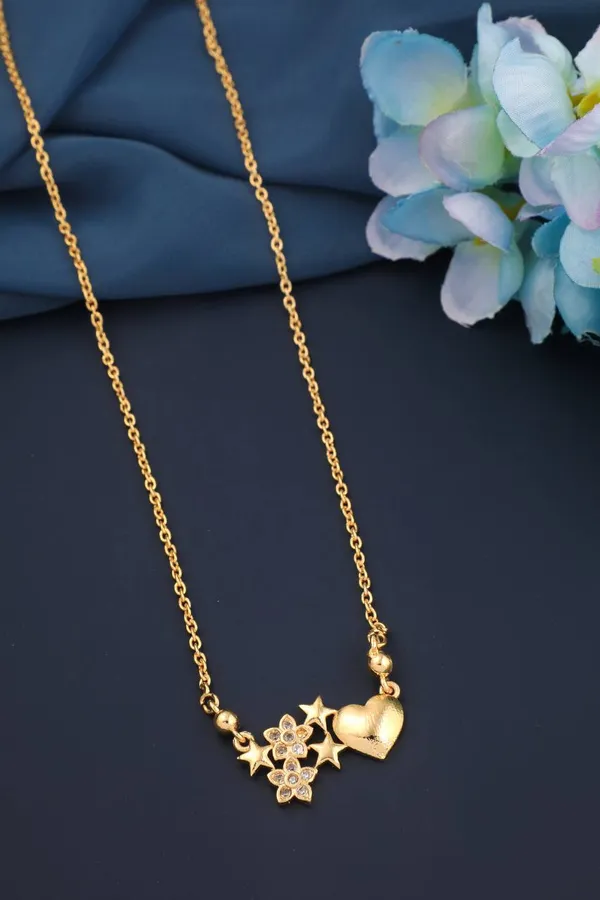 Amazing_Golden_Alloy_Pendant_Chain_For_Womens