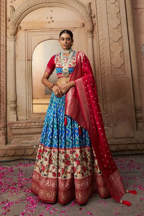 Firoji_Premium_&_Elegant_Dola_Silk_Lehenga_Choli_For_Women