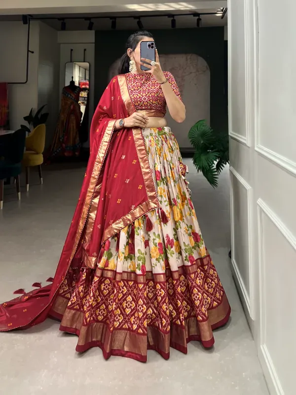 https://d1311wbk6unapo.cloudfront.net/NushopCatalogue/tr:f-webp,w-600,fo-auto/Art_Women_s_Tussar_Silk_With_Leheriya_And_Foil_Print_Lehenga_choli_Set_Women_s_Organza_Floral_White_Semi_Stitched_Lehenga_Choli_KQXWAFKEWE_2024-07-11_1.jpg__BHMG FASHION