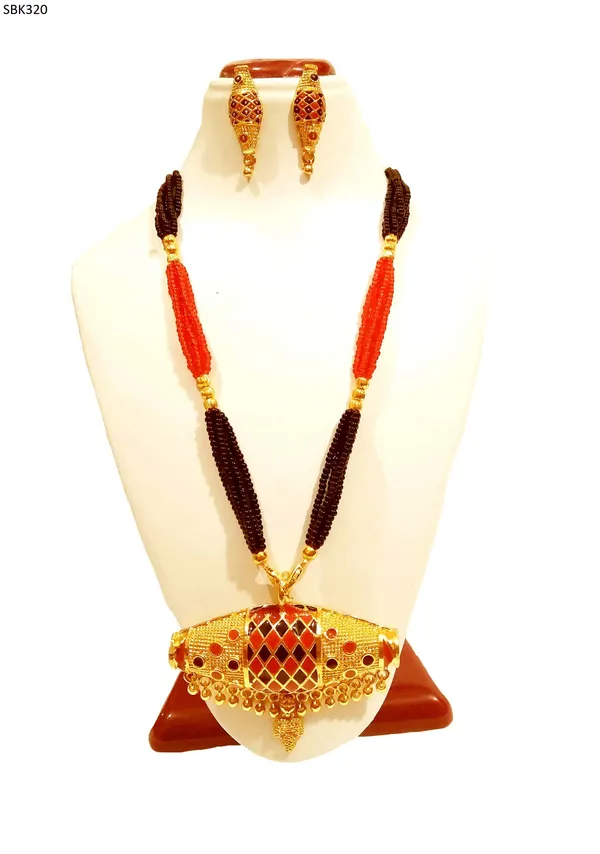 Assamese_Traditional_Red_Black_Dhulbiri_Tassel_Jewellery_Set