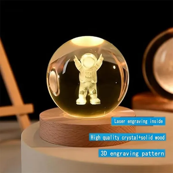 3D_Astronaut_Crystal_Ball_Night_Light,_LED_Solar_System_Crystal_Ball_Night_Light_with_Wooden_Base