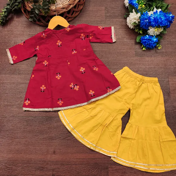 Red_Cotton_Blend_Floral_Printed_Readymade_Kurta_and_Sharara_Set_for_Girls