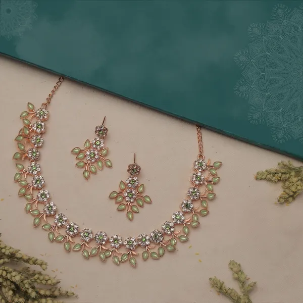 Gujju_Latest_Necklace_Set_With_Earrings_For_Girls_And_Women