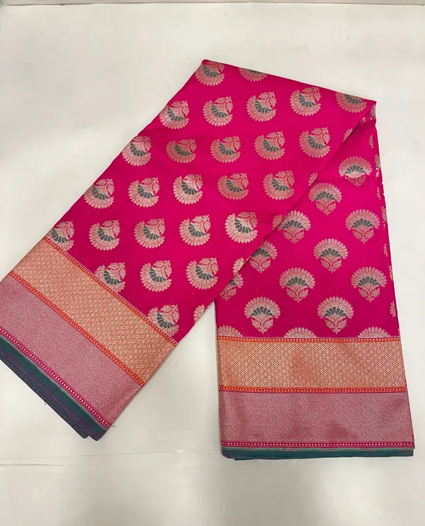 Humairah_Presents_Magenta_Katan_Silk_Floral_Zari_Minakari_Booti_with_Banarasi_2D_Zari_Border_and_Floral_Pallu_with_Magenta_Blouse