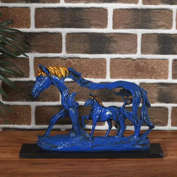 Good_Luck_Resin_Horse_Statue_With_Baby_Animal_On_Wooden_Base