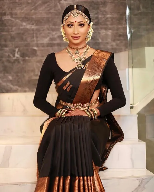 Women's_Kanjivaram_Banarasi_Soft_Silk_Copper_Zari_Woven_Saree_With_Blouse_Piece_Blue_Wine_With_Blouse_Piece