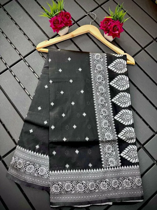 Black_Grey_Soft_Banarasi_Silk_Saree_With_Blouse_Piece_For_Women