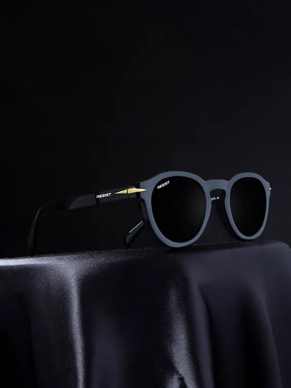 UV_Protected_Black_Oval_Sunglasses_For_Men_&_Women