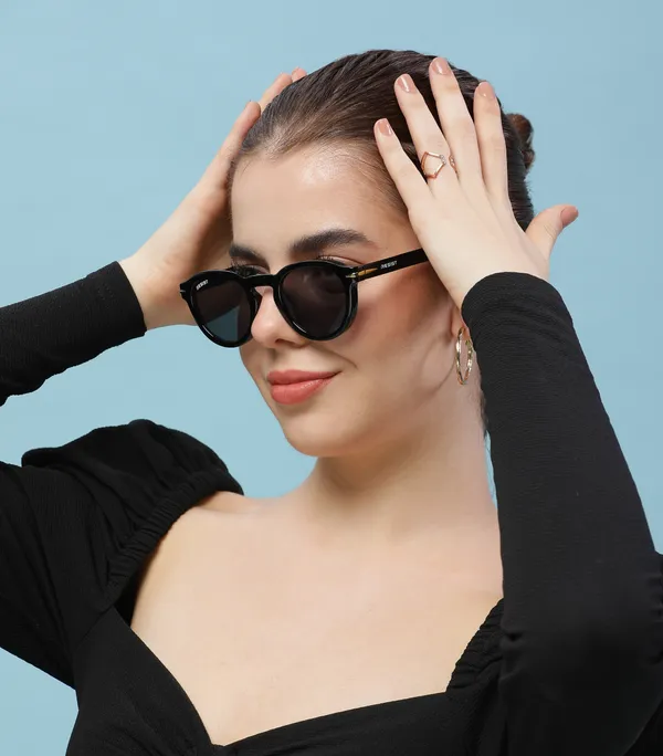 UV_Protected_Black_Oval_Sunglasses_For_Men_&_Women