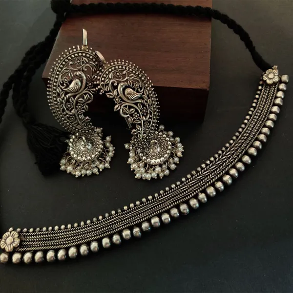 Riddhima_Choker_Set_With_earcuff_Jhumka