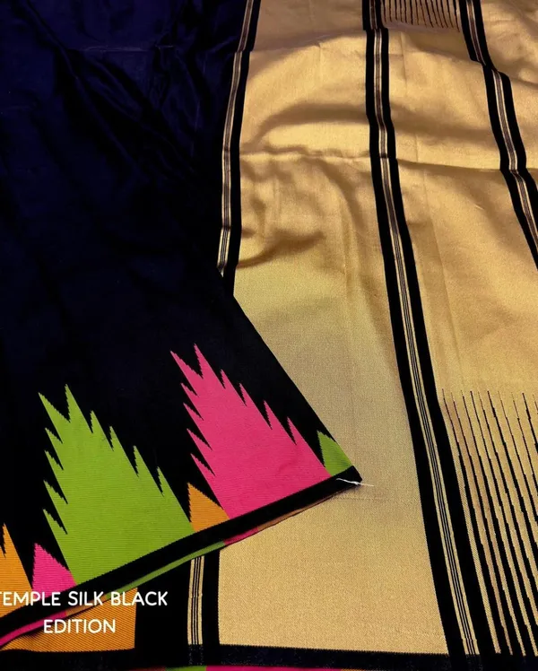Black_Soft_Silk_Saree_With_Blouse_Piece_For_Women
