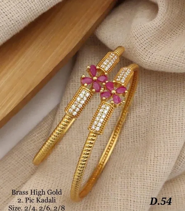 Beautiful_Designer_Bangles_With_AD_Look_Pack_Of_2_Piece_(1_Pair)