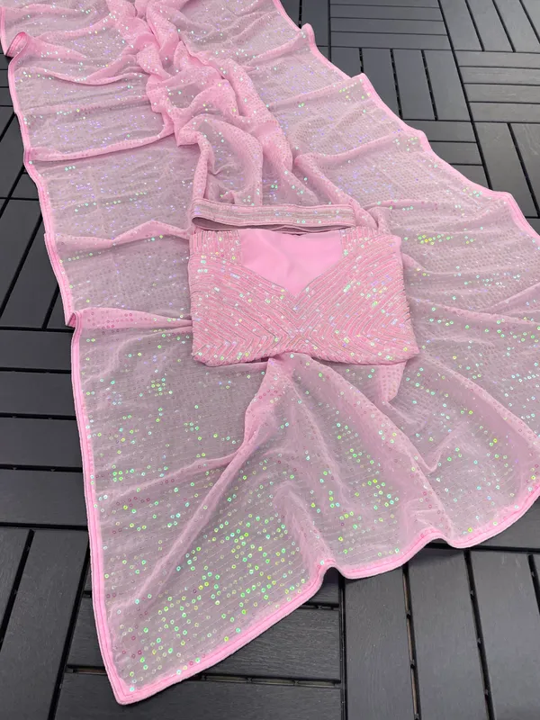 Trendy_Designer_Peach_Georgette_Saree