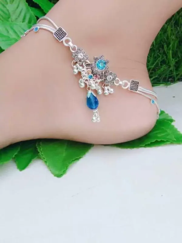 Beautiful_Fancy_Silver_Plated_Sky_Blue_Stone_And_Pearl_Payal_(Anklet)