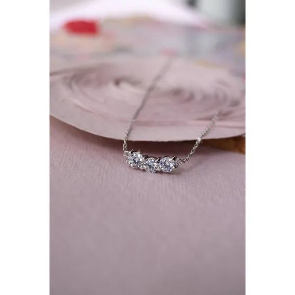 Beautiful_Silver_Plated_Stylish_Chain_Necklace_For_Womens