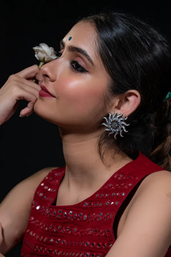 Beautiful_sun_flower_shaped_stud