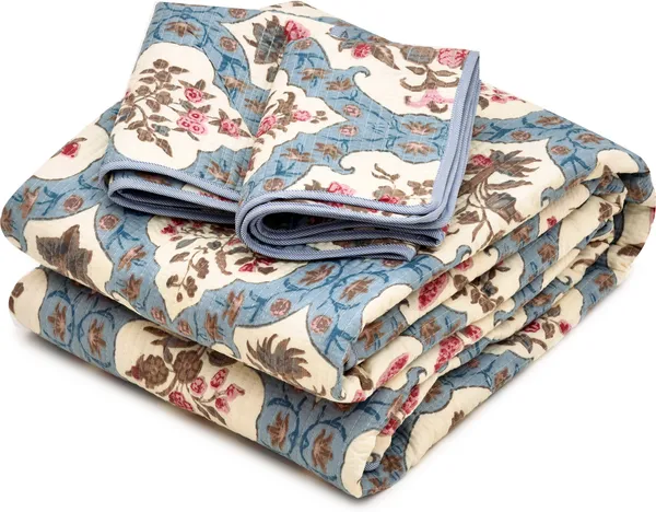 Blue_Super_Soft_Microfiber_Reversible_Quilt_Bed_Cover