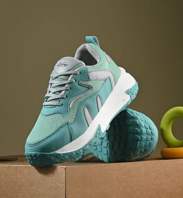 Women_Perforations_Lightweight_Sneakers