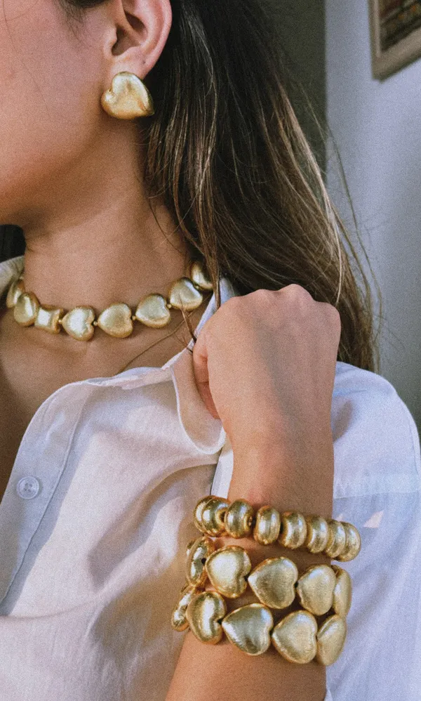 Golden_Dilruba_Heart-Shaped_Necklace_Set